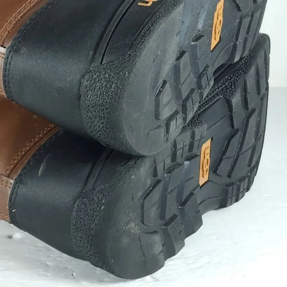 UGG Butte Il Youth US6 /W US7 Brown Leather Sheepskin Lined Lace Up Winter Boots